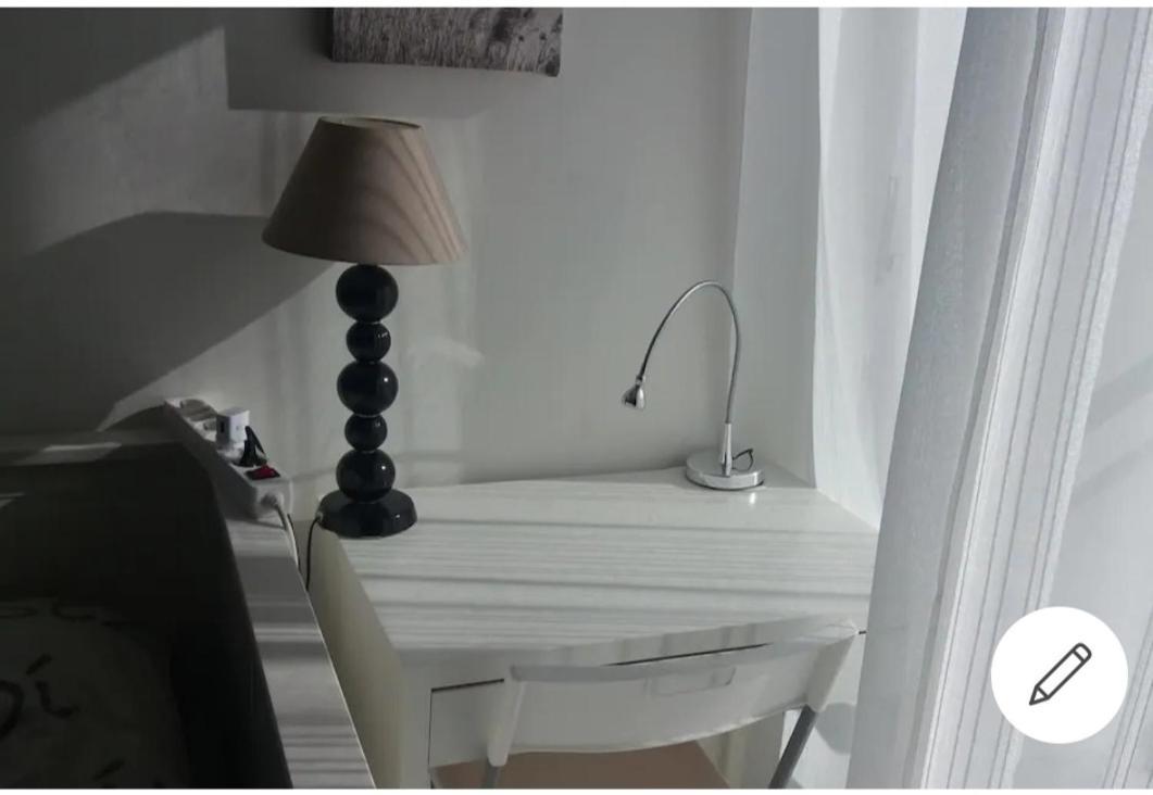 Chambre Chez L'Habitante Avec Salle De Bain Et Cuisine Communes - Presence D'Un Chat Bordeaux Eksteriør billede