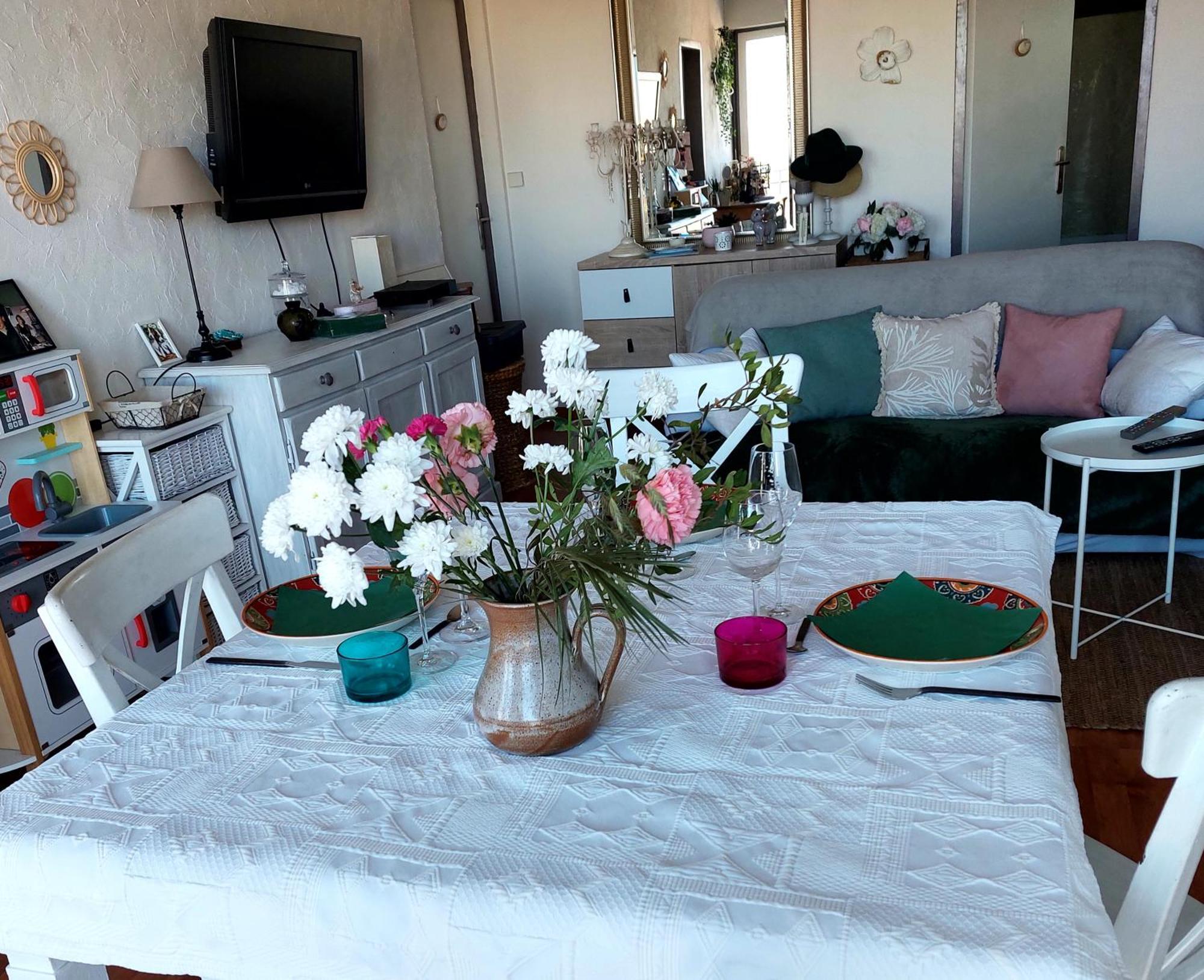 Chambre Chez L'Habitante Avec Salle De Bain Et Cuisine Communes - Presence D'Un Chat Bordeaux Eksteriør billede